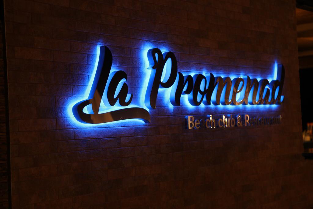 Hotel Promenad Zatoka Extérieur photo