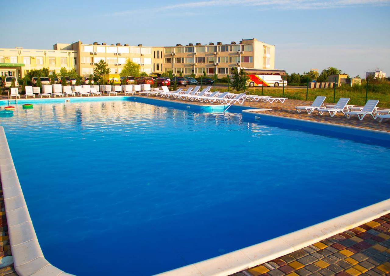 Hotel Promenad Zatoka Extérieur photo