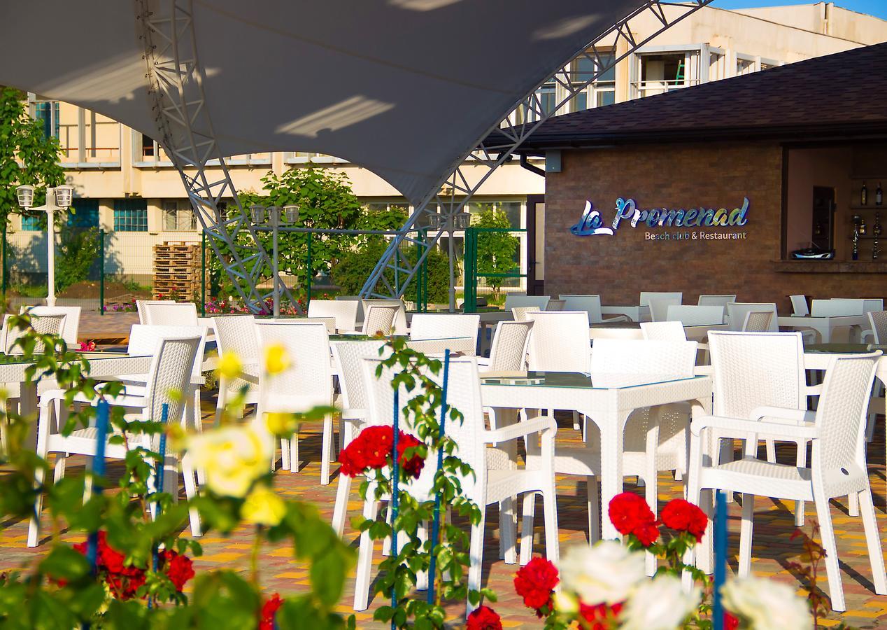 Hotel Promenad Zatoka Extérieur photo