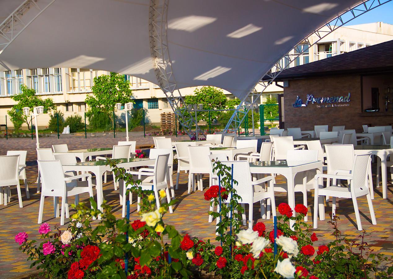 Hotel Promenad Zatoka Extérieur photo
